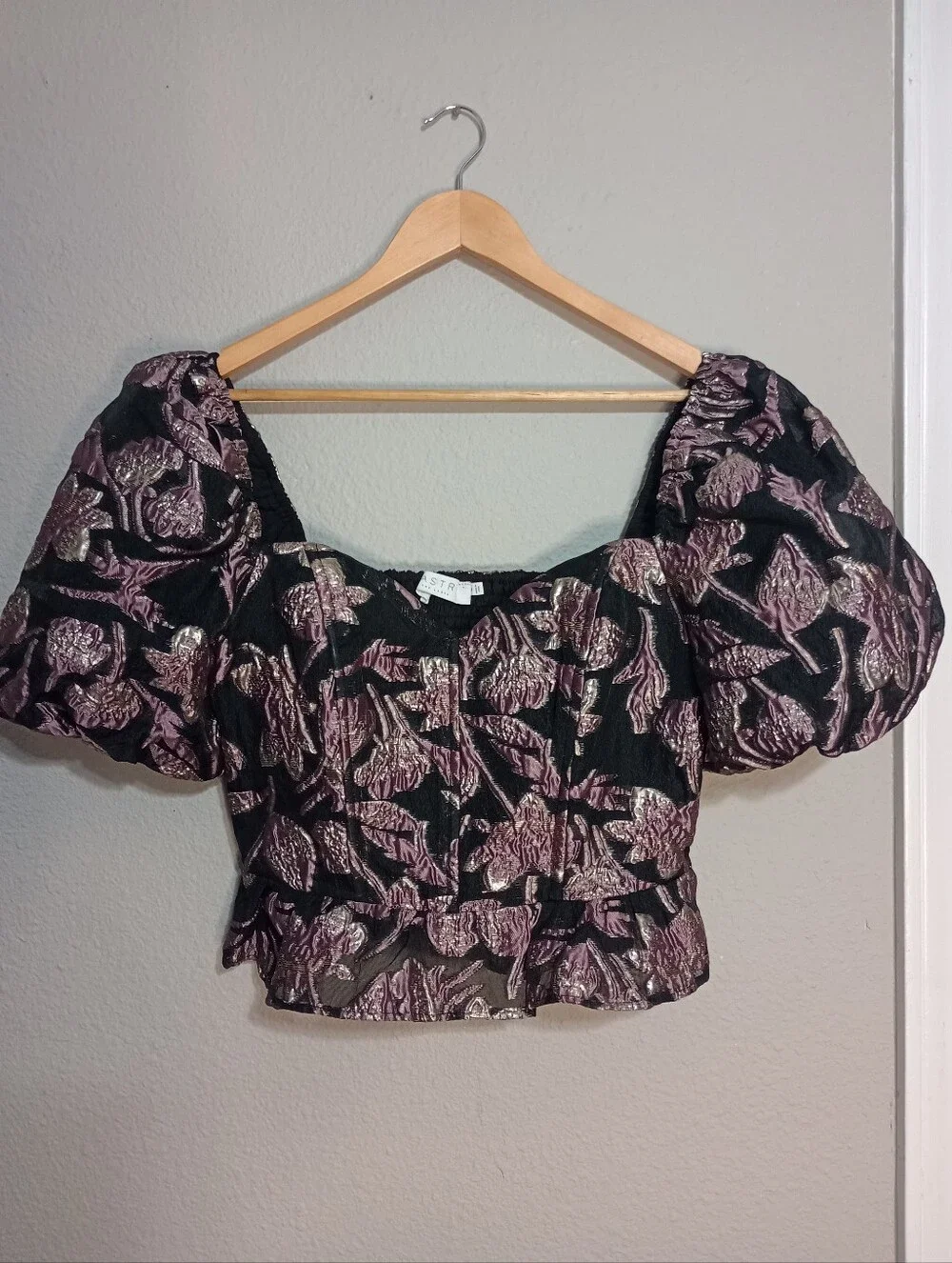 ASTR The Label Sidney Jacquard Floral Puff Sleeve Metallic Corset Top